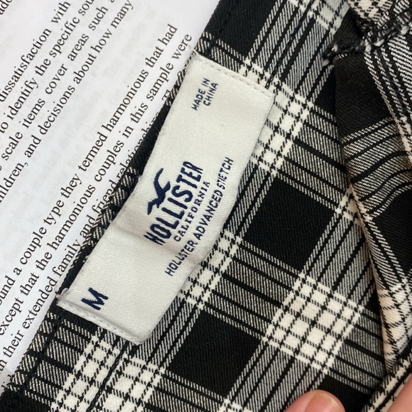 Hollister crop top - Picture 3 of 3